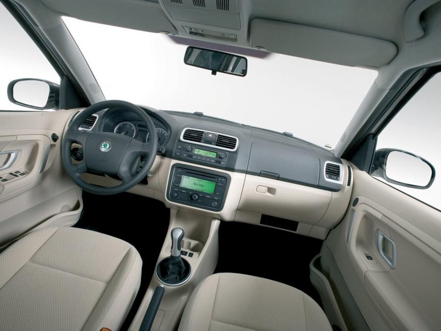  Skoda Roomster 2006 года  (фото 20 из 27)